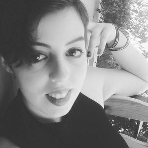 Meet your Posher, Amelia